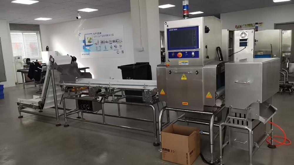 X光机定制（定制爬坡差速输送线）